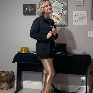 Meet your Posher, Luziene